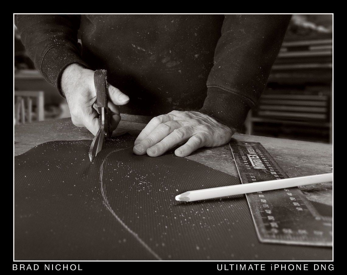 cutting vinyl with scissors for motor trimming needs